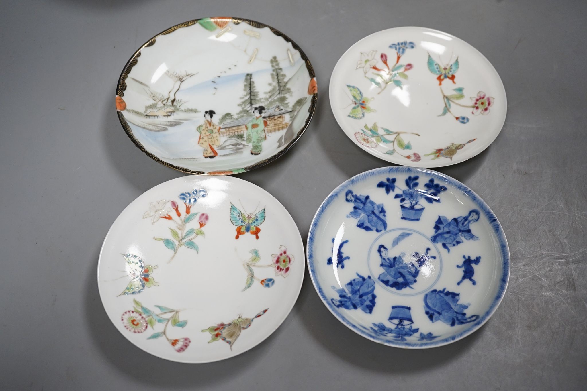 A group of Japanese porcelain tea wares and a rice bowl and cover
